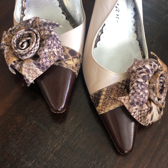 Beverly Feldman floral WOMENS Italian shoes in mint condition. - Picture 8 of 8
